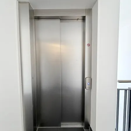 Rooftop Dresden-mz1 *