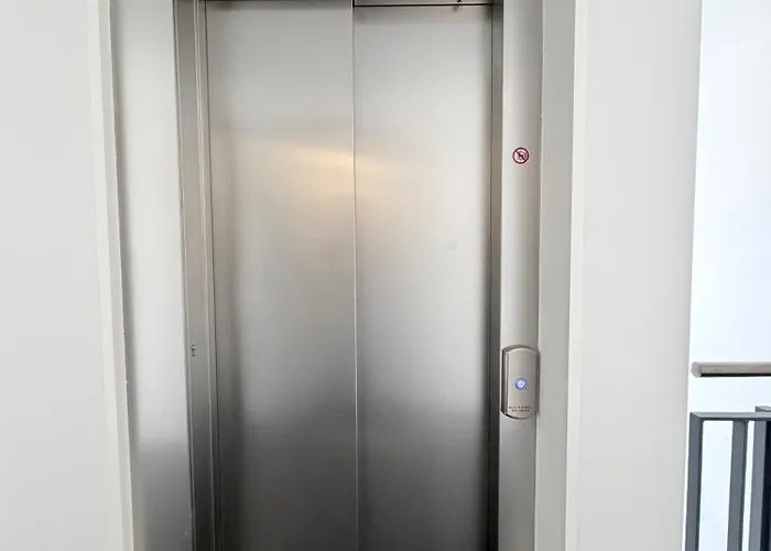 Rooftop Dresden-mz1 *